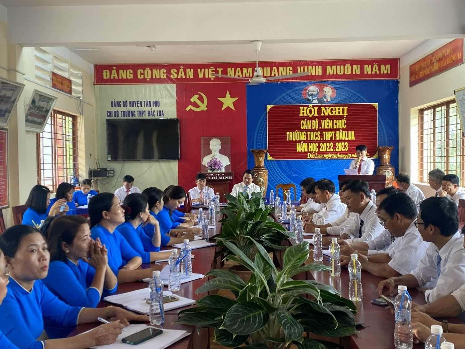 Trường THCS-THPT Đăk Lua tổ chức Hội nghị cán bộ, viên chức NH 2022 - 2023