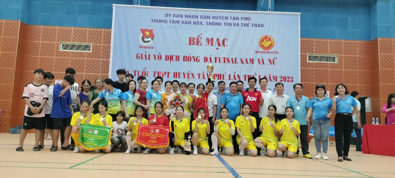 Chương trình tổng kết và tuyên dương đội bóng đá nam, nữ lứa tuổi THPT huyện Tân Phú lần thứ 1 năm 2023